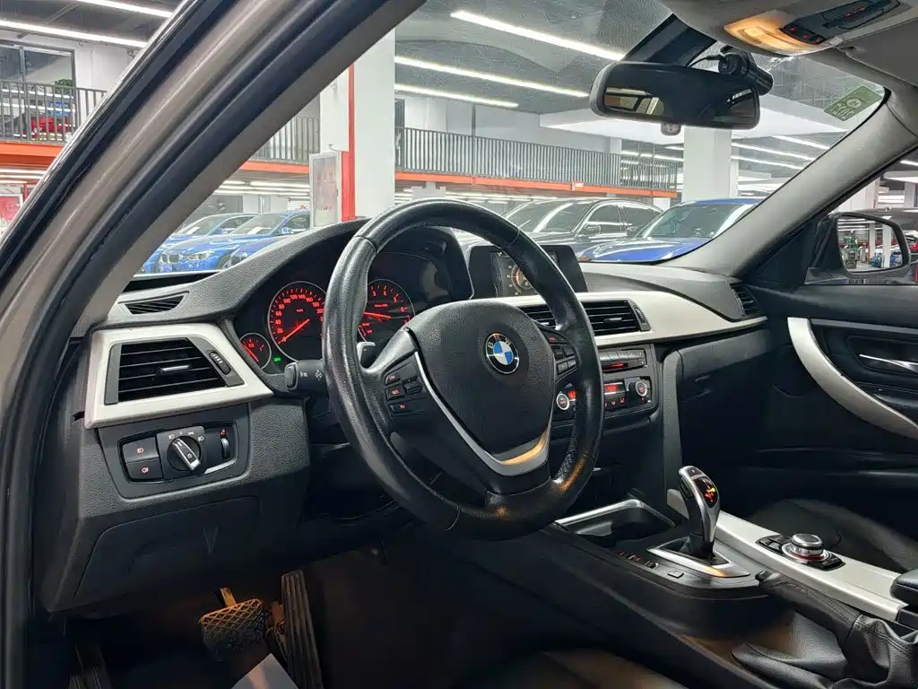 BMW 3 Series 2015