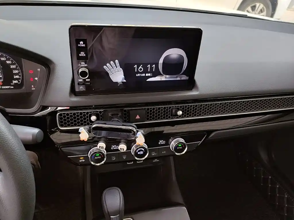 Honda Civic 2022 — фото 13