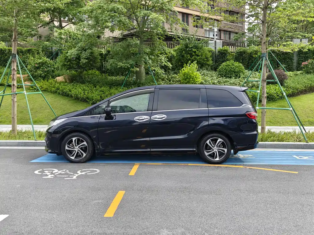Honda Odyssey 2016