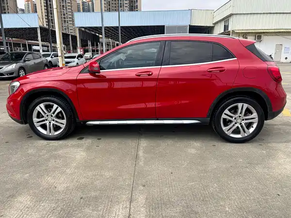 Mercedes-Benz GLA 2019