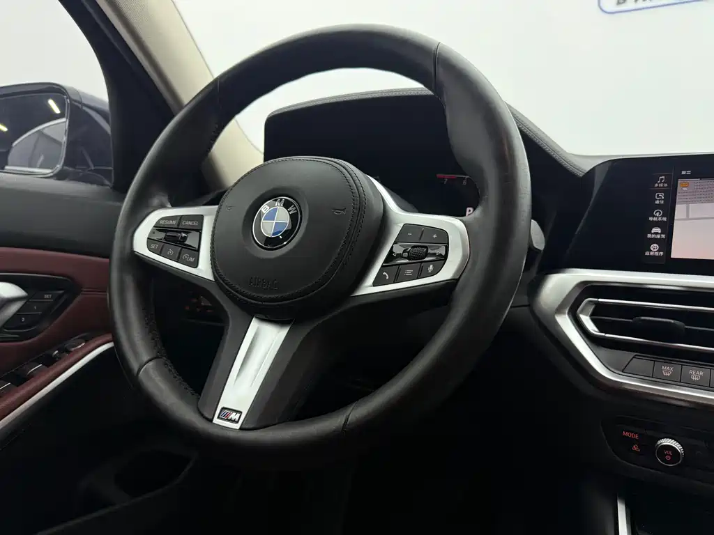 BMW 3 Series 2022 — фото 13