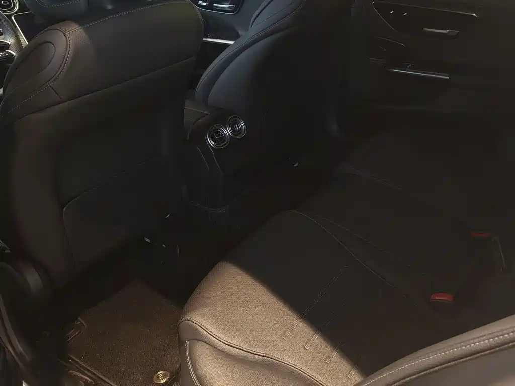 Mercedes-Benz C-Class 2023