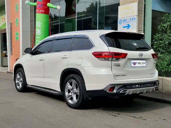 Toyota Highlander 2019