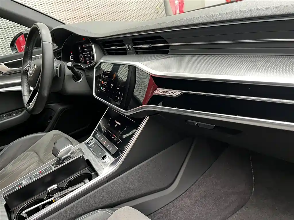 Audi A6L 2022 — фото 18