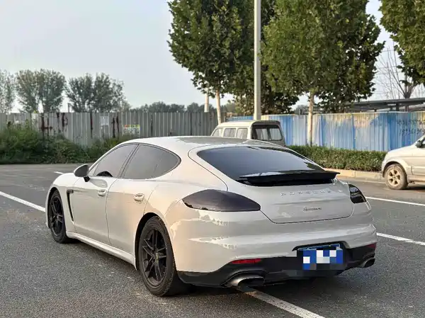 Porsche Panamera 2014