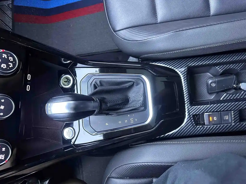 Volkswagen T-Roc 2022 — фото 16