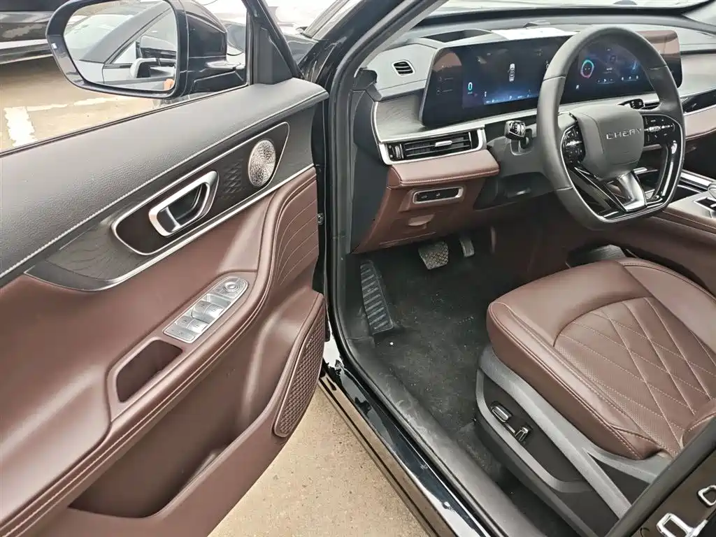 Chery Tiggo 8 PRO 2023 — фото 16
