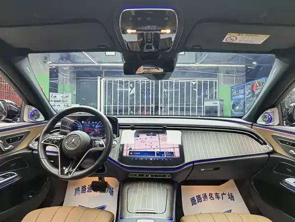Mercedes-Benz E-Class 2024