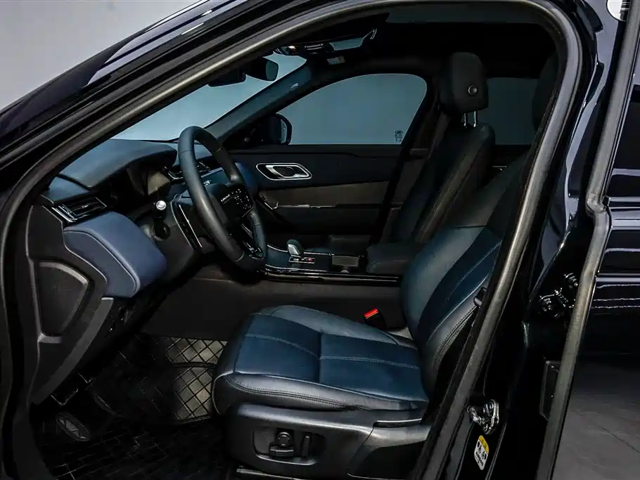 Land Rover Velar 2023 — фото 13