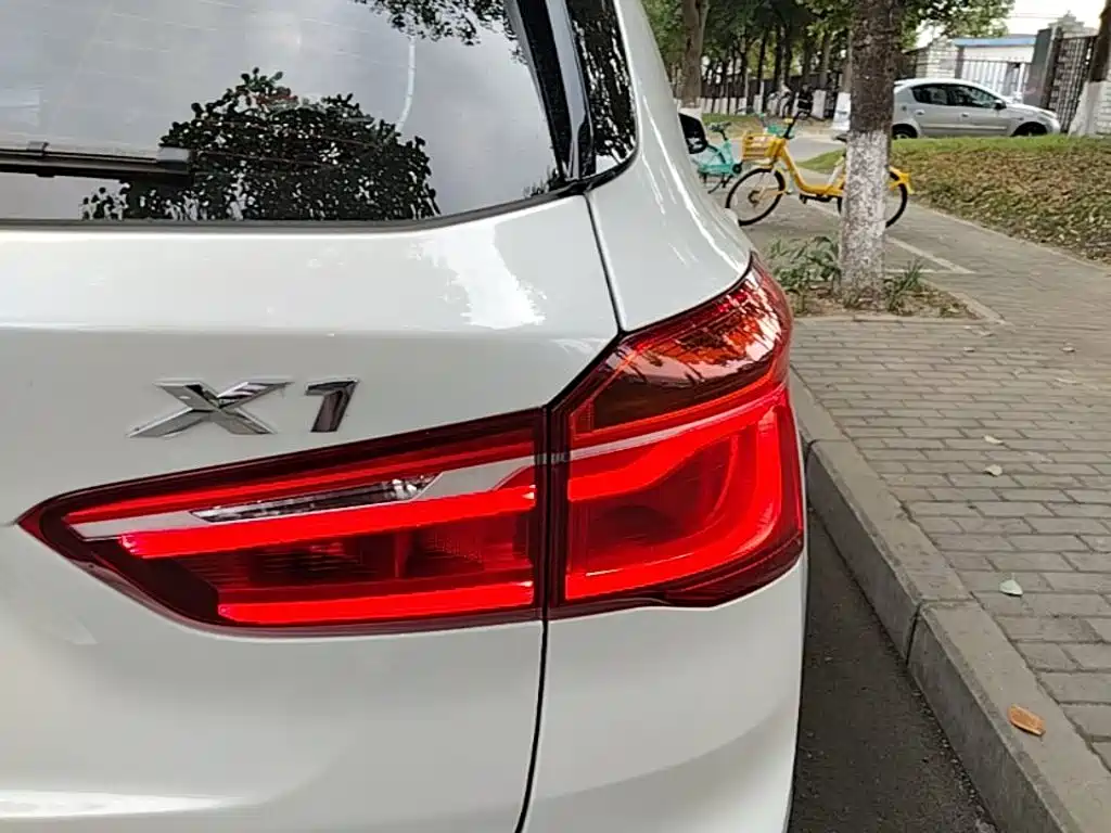 BMW X1 2018 — фото 8