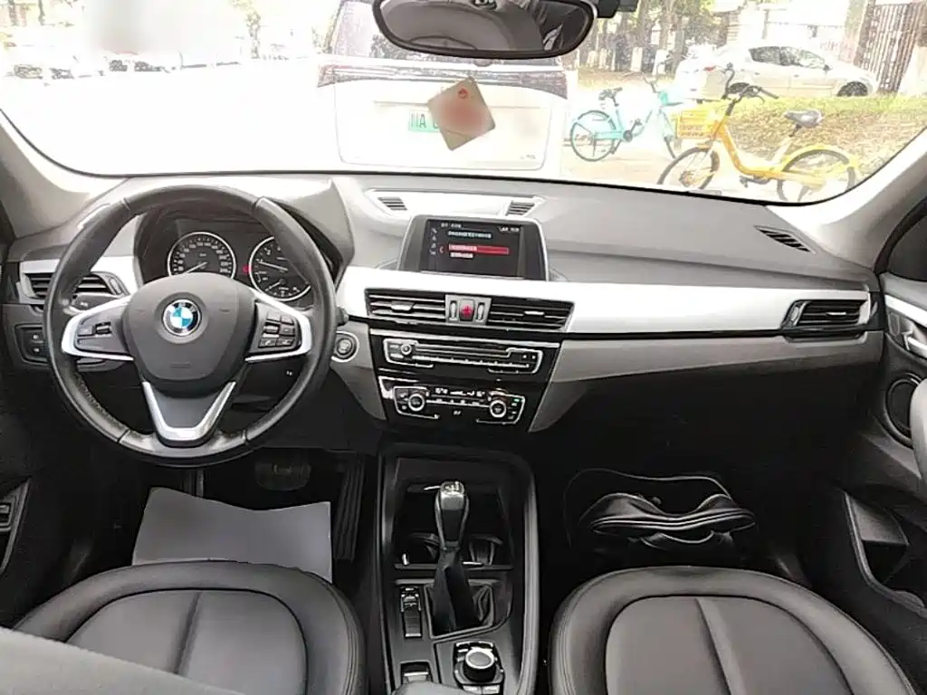 BMW X1 2018 — фото 10