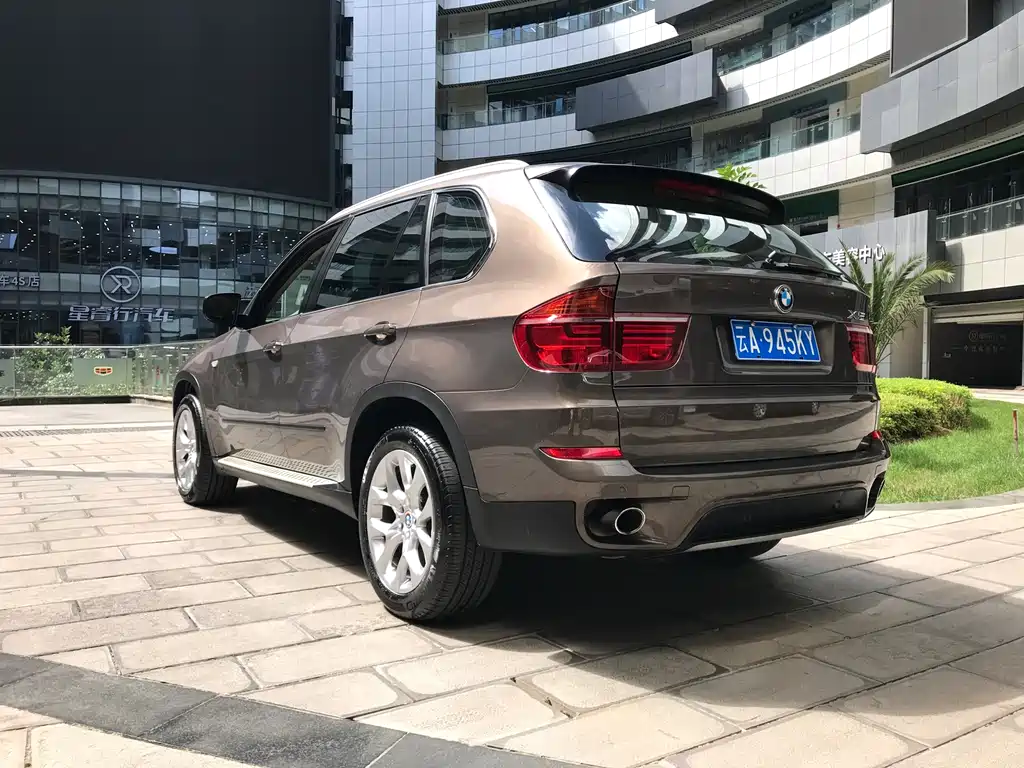BMW X5 2012 — фото 6
