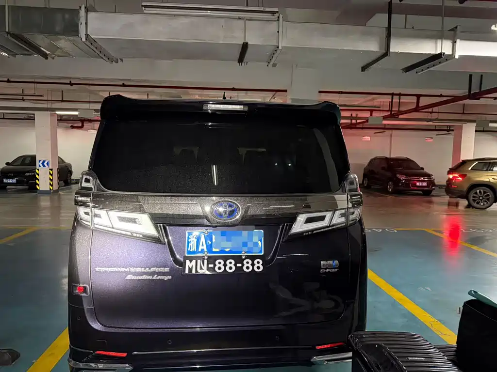 Toyota Vellfire 2022