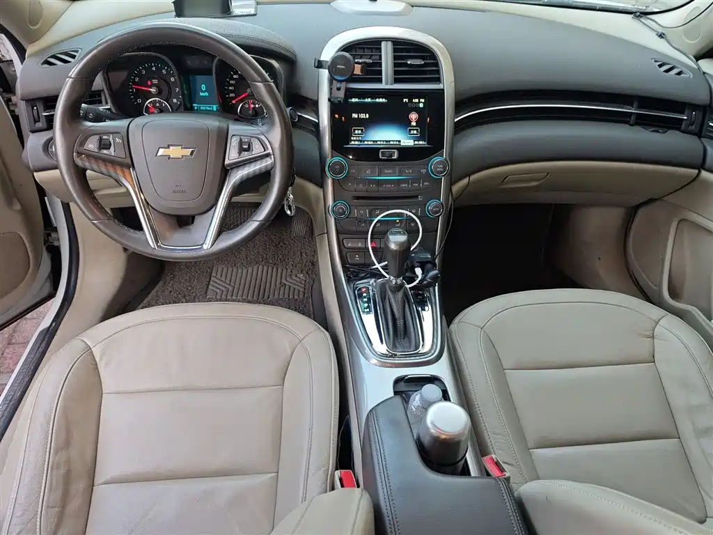 Chevrolet Malibu 2014 — фото 13