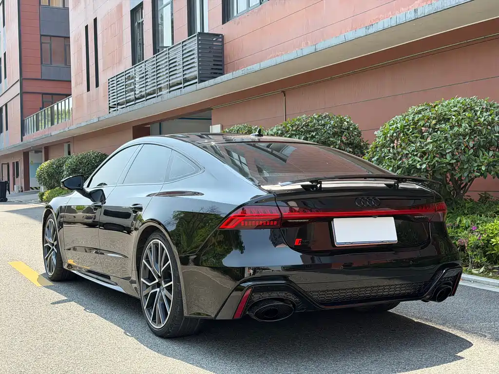 Audi A7 2022 — фото 13