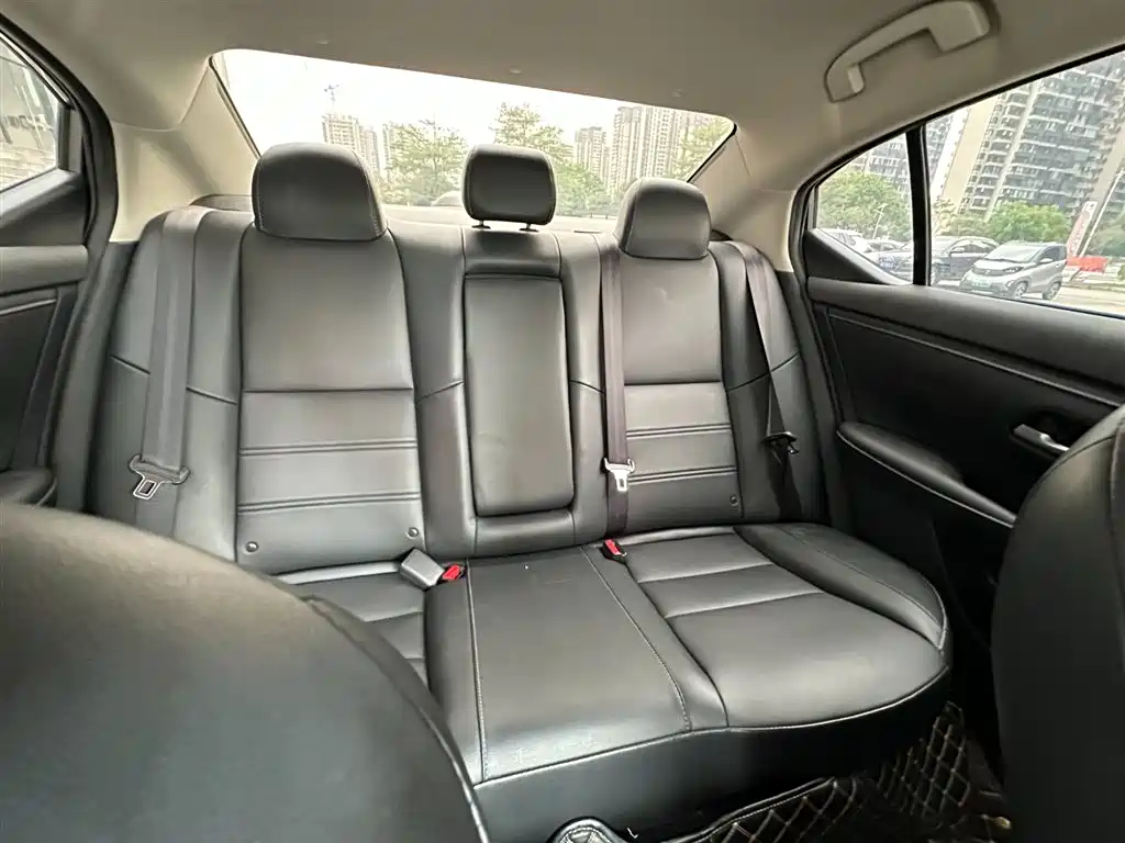 Nissan Sylphy 2022 — фото 15