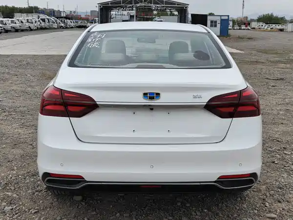 Geely Emgrand 2019