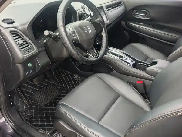 Honda Vezel 2015