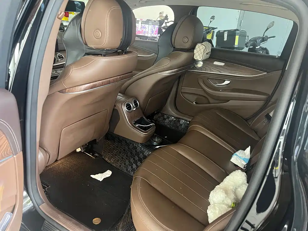 Mercedes-Benz E-Class 2023