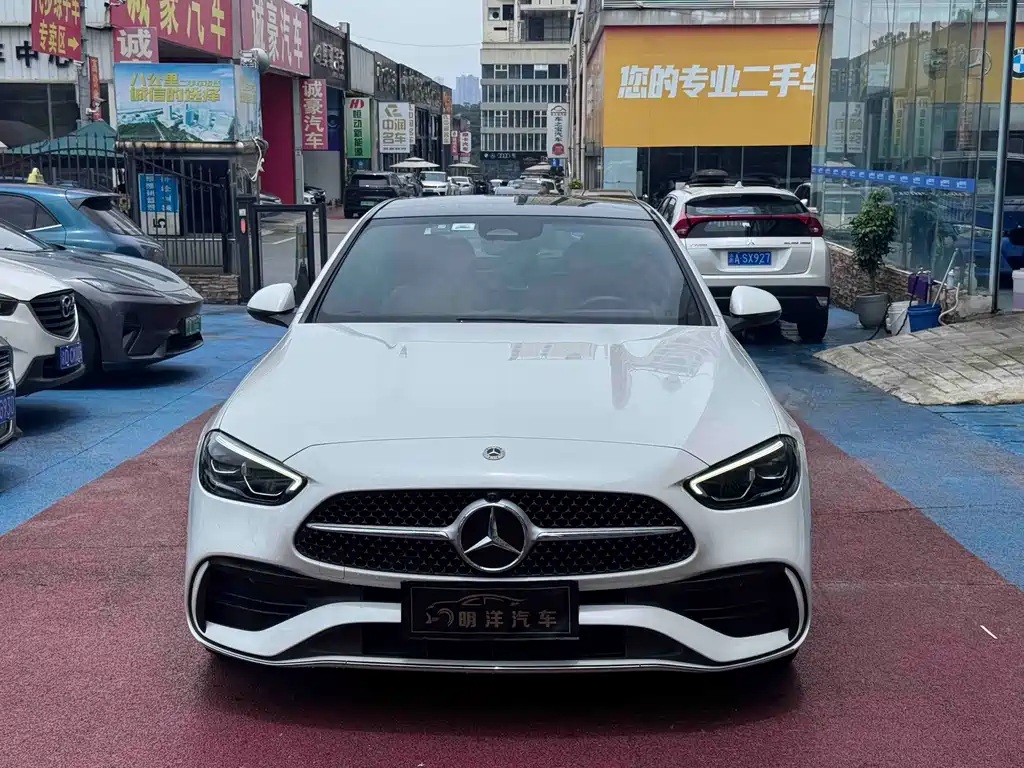 Mercedes-Benz C-Class 2022