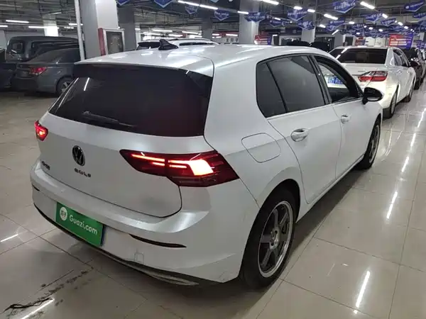 Volkswagen Golf 2022