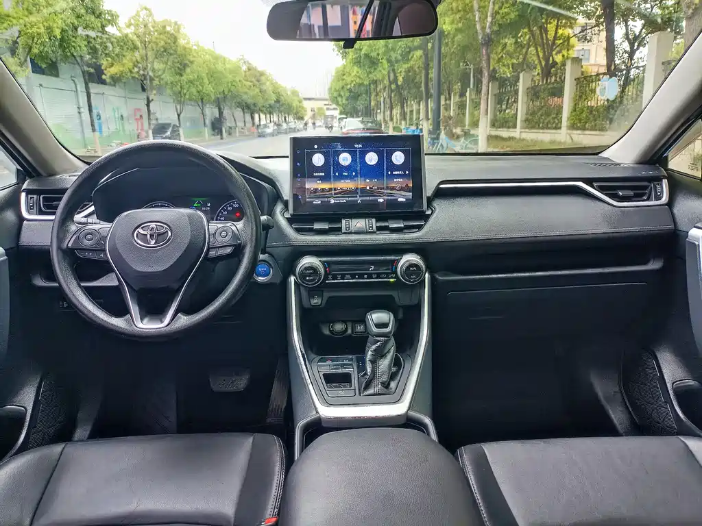 Toyota Wildlander 2020 — фото 27