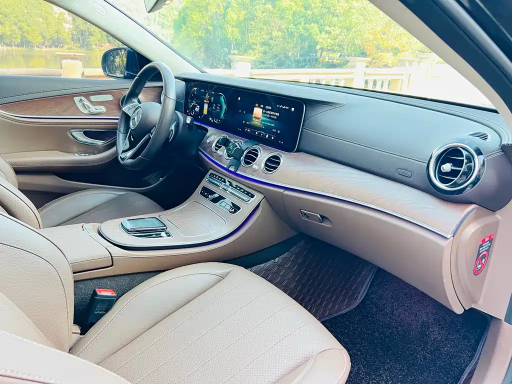 Mercedes-Benz E-Class 2023 — фото 5