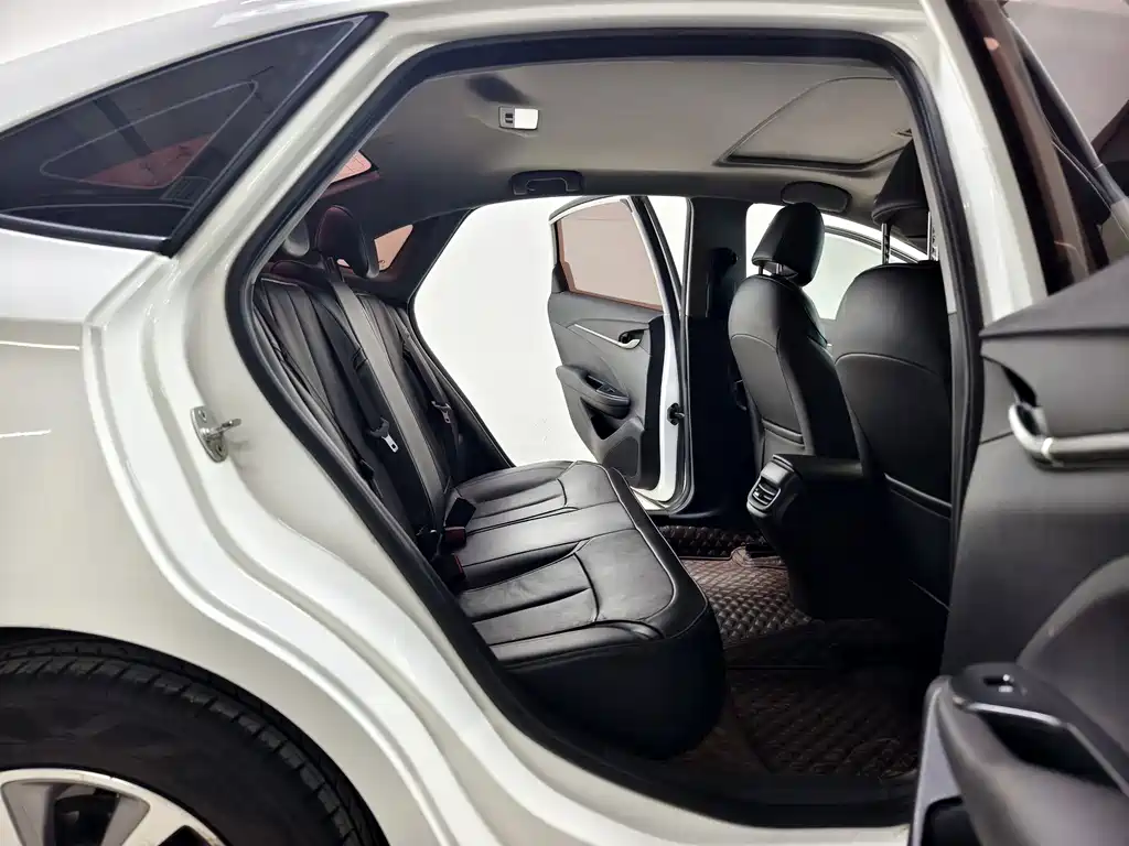 Buick Excelle GT 2018 — фото 16