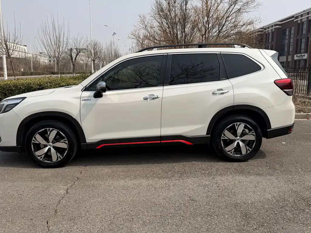 Subaru Forester 2020 — фото 10