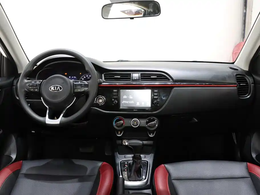 Kia KX CROSS 2018 — фото 11
