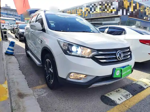 Dongfeng Fengshen AX7 2017