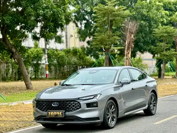Ford Mondeo 2025