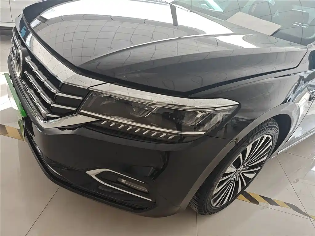 Volkswagen Passat 2019 — фото 24