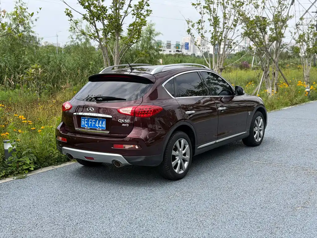 Infiniti QX50 2017 — фото 4