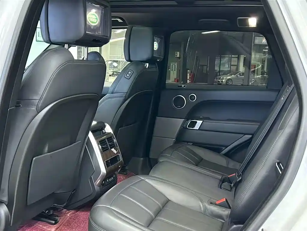 Land Rover Sport PHEV 2019 — фото 5