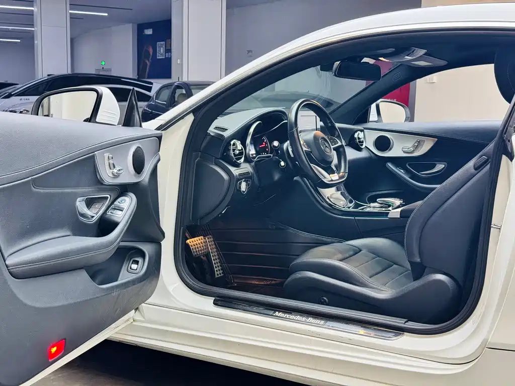 Mercedes-Benz C-Class 2018 — фото 8
