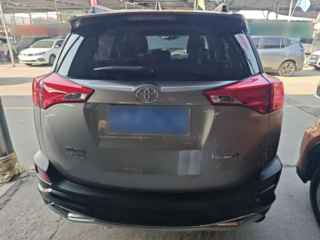 Toyota RAV4 2016