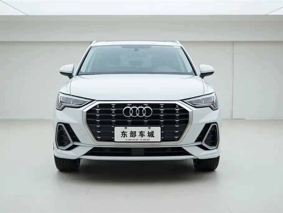 Audi Q3 2022 — фото 2