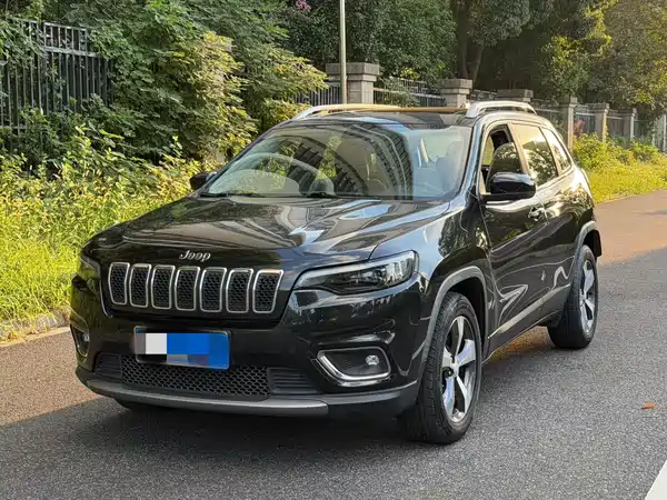 Jeep Cherokee 2021