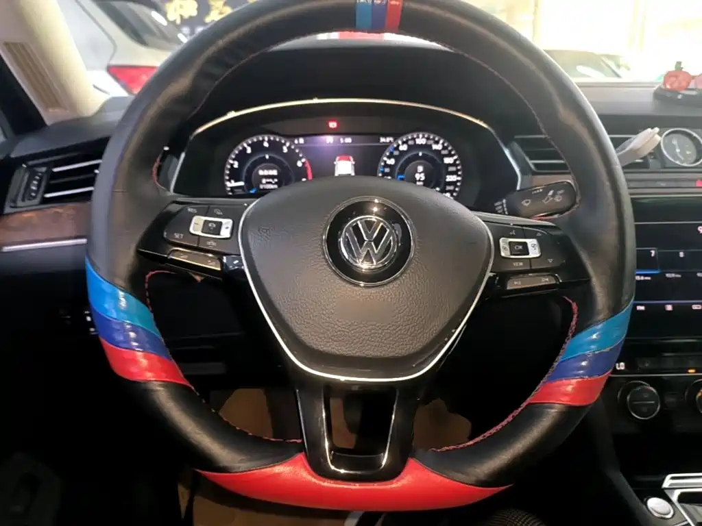 Volkswagen Magotan 2019 — фото 11