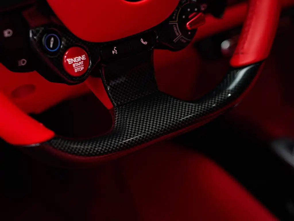 Ferrari F8 2021 — фото 17