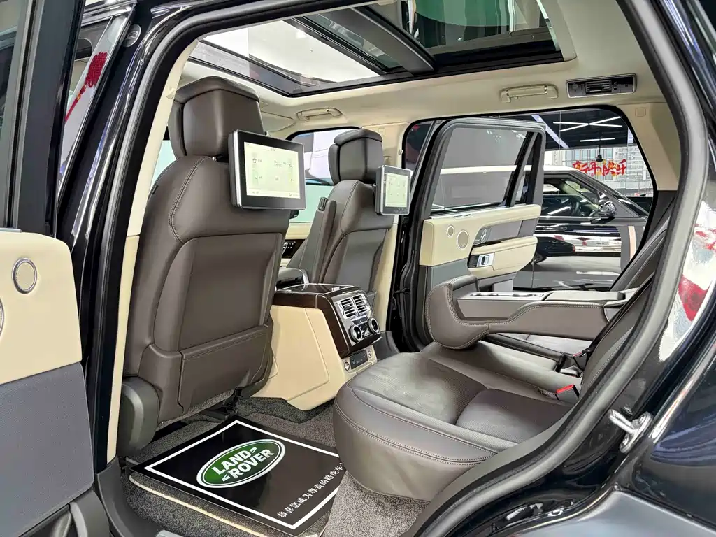 Land Rover Range Rover 2021 — фото 14