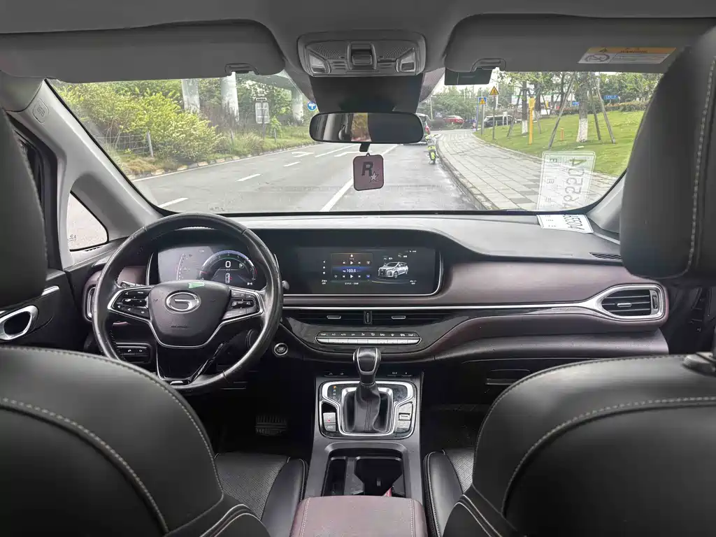 GAC Motor Trumpchi M6 2021 — фото 6