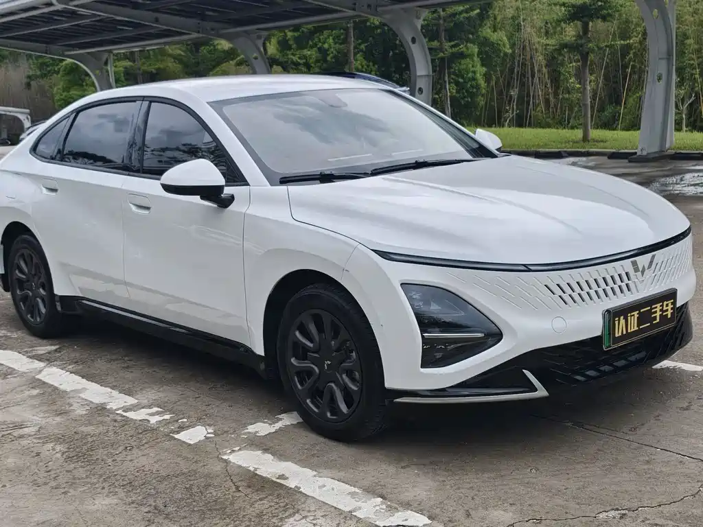 Wuling Starlight 2025