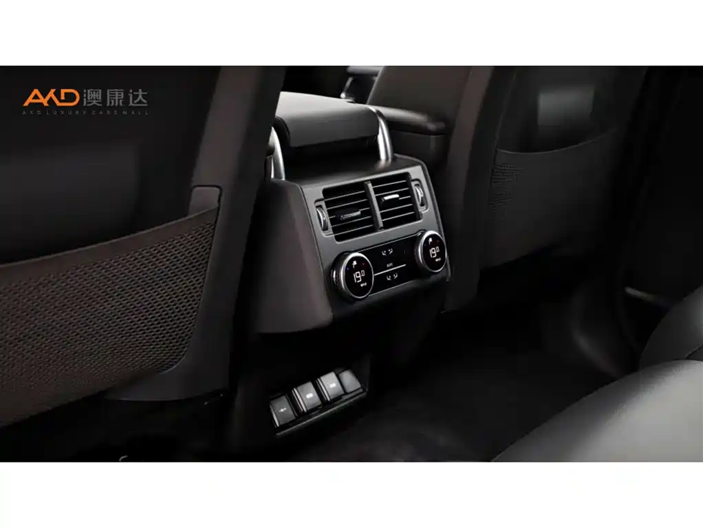 Land Rover Discovery 2023 — фото 10
