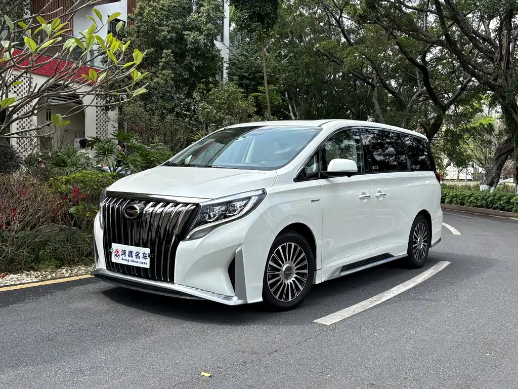 GAC Motor Trumpchi M8 2022 — фото 1