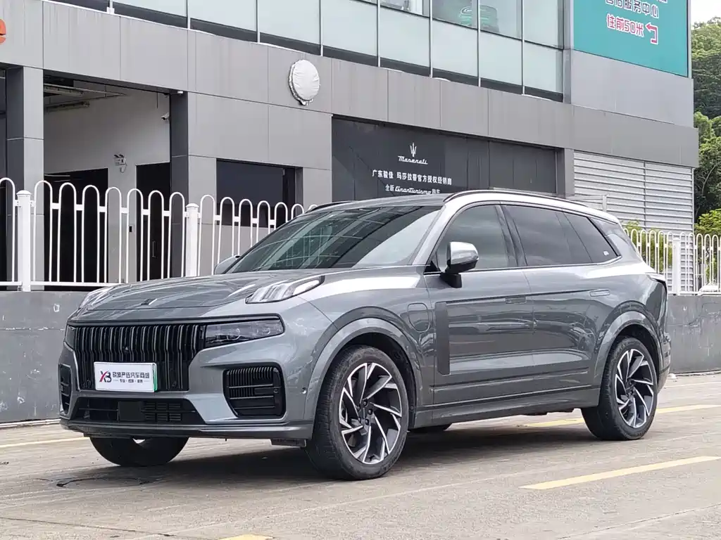 Lynk & Co 09 EM-P 2022