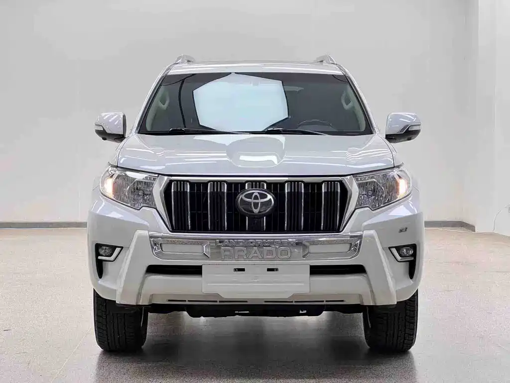 Toyota Prado 2020 — фото 2