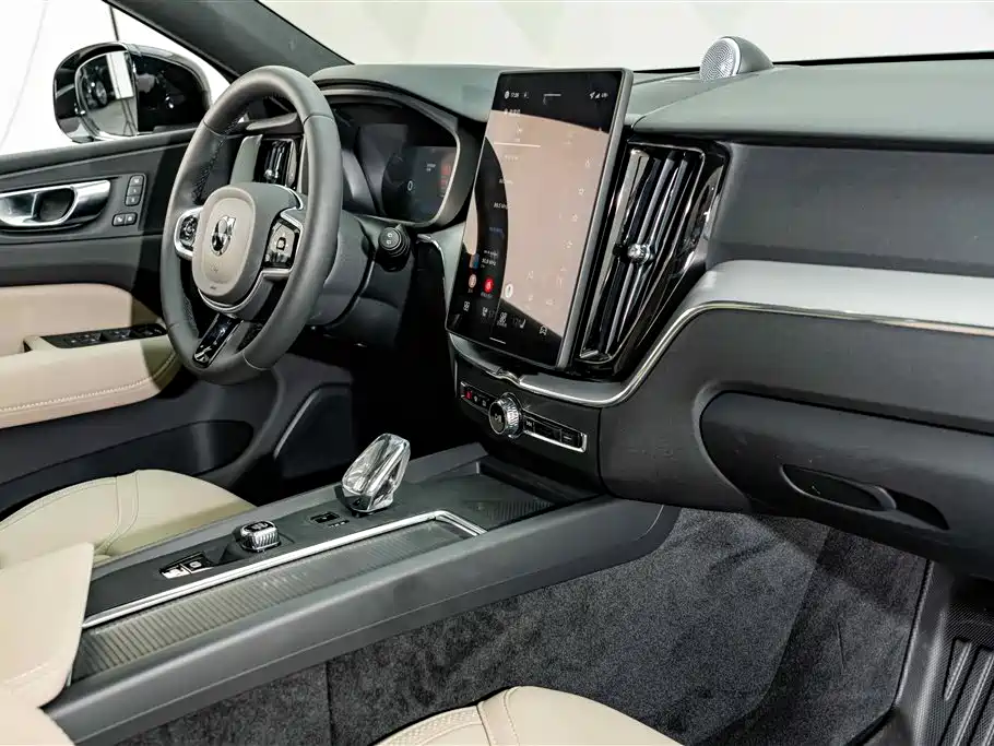 Volvo XC60 2026 — фото 19