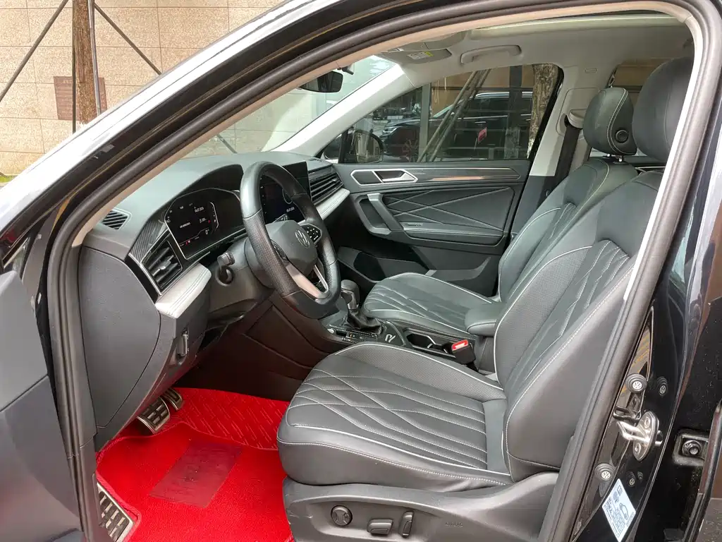 Volkswagen Tiguan L 2023
